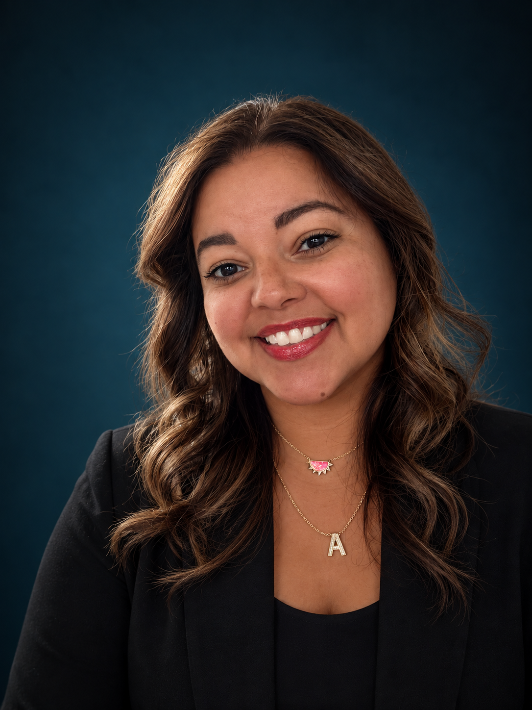 Aly Ruiz, content creator and website management